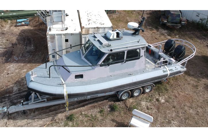<strong>2003 Sea Ark Dauntless</strong>2003 Sea Ark Dauntless with twin Mercury 225 Outboards  2ea Available!!!!!!